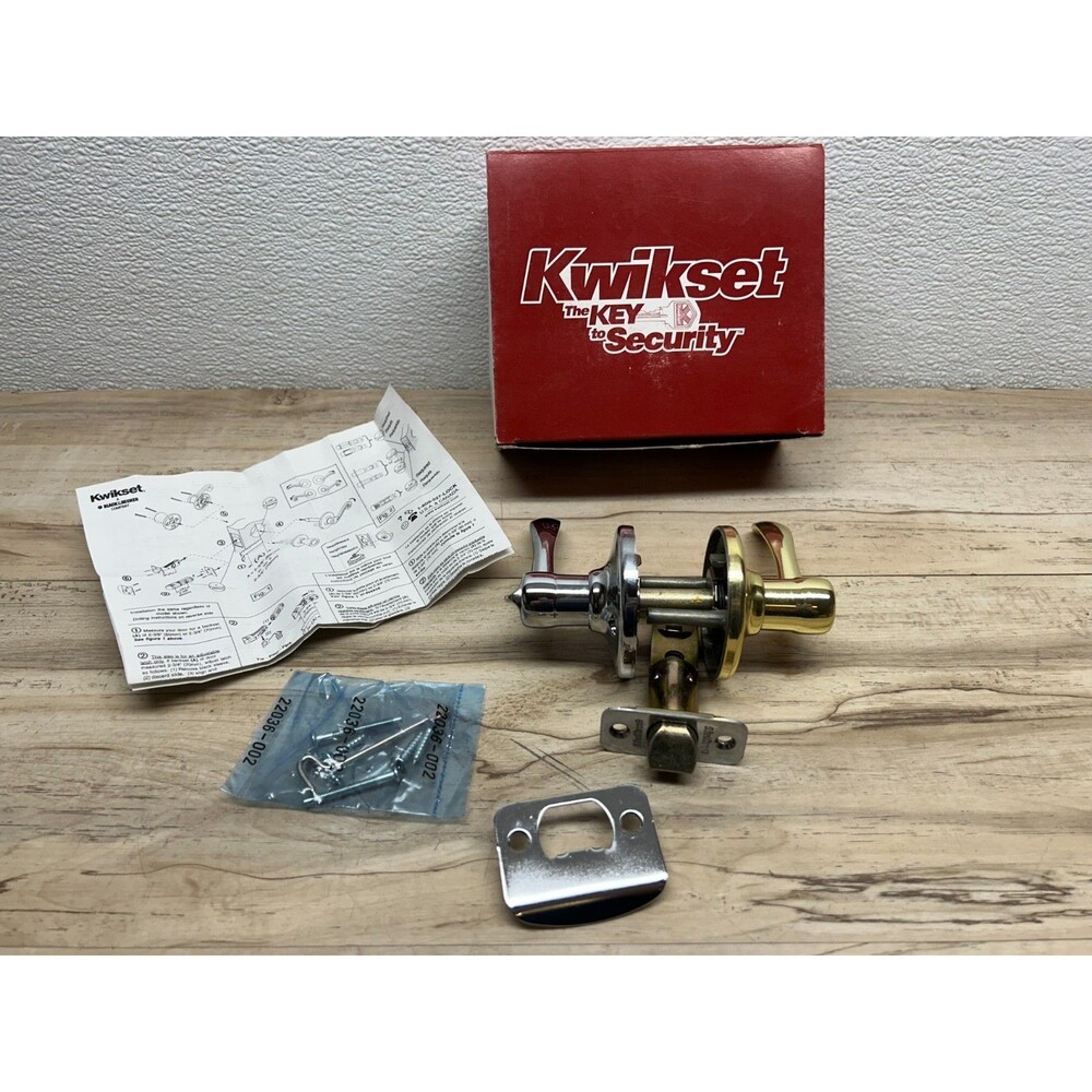 KWIKSET 300 SNL Saxton Privacy RH Polished Brass/Chrome Door Lever Set 93001-307